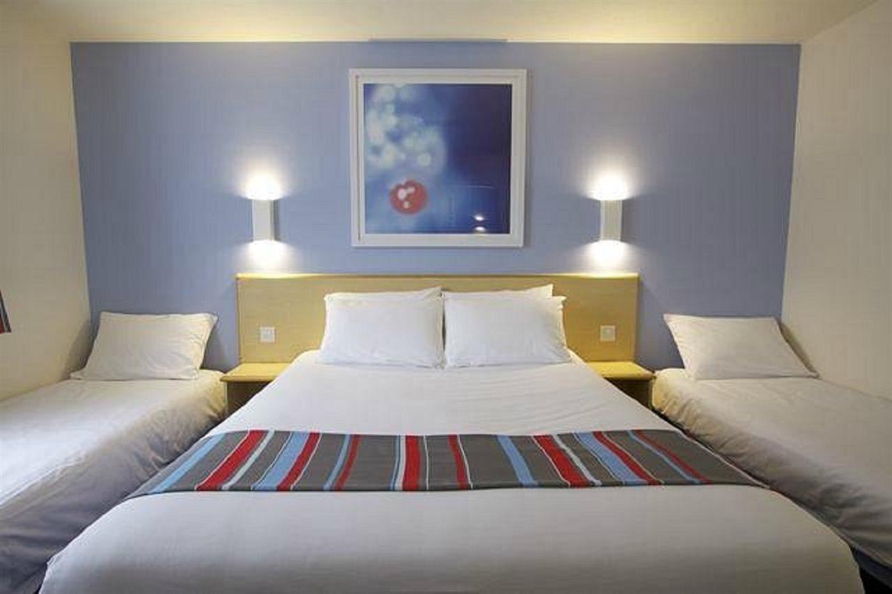 Travelodge Ipswich Stowmarket Haughley Esterno foto